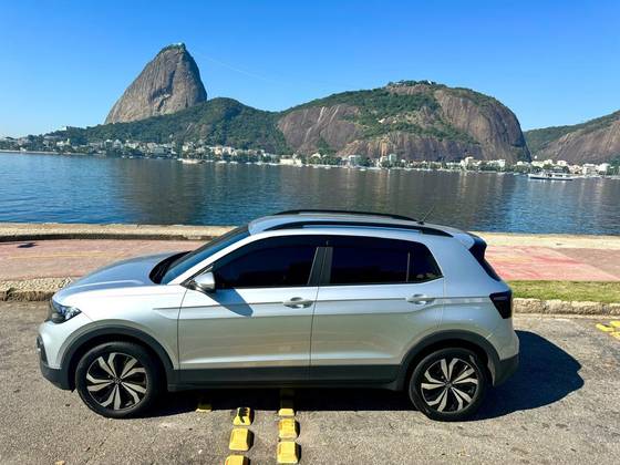 VOLKSWAGEN T-CROSS 1.0 200 TSI TOTAL FLEX AUTOMÁTICO